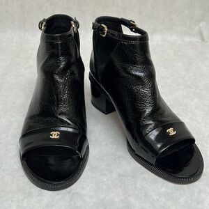 Chanel Black Patent Leather Open Toe Ankle Boots w/ Pearl Buckle size 37.5